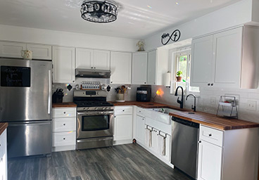 kitchen by Paragon Home Improvement Nick Hamilton